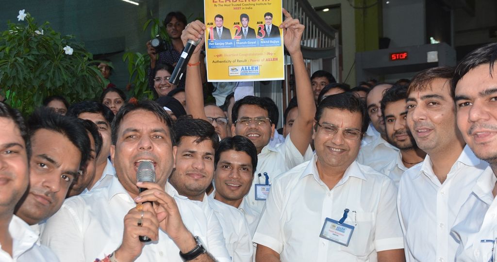 ALLEN NEET 2016 Result Celebration Pic (5)